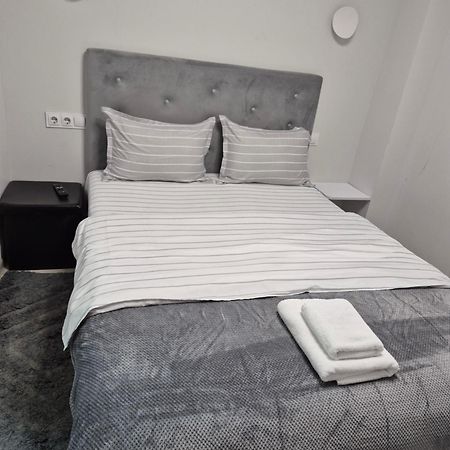 Budget Private Room Chisinau Exterior photo